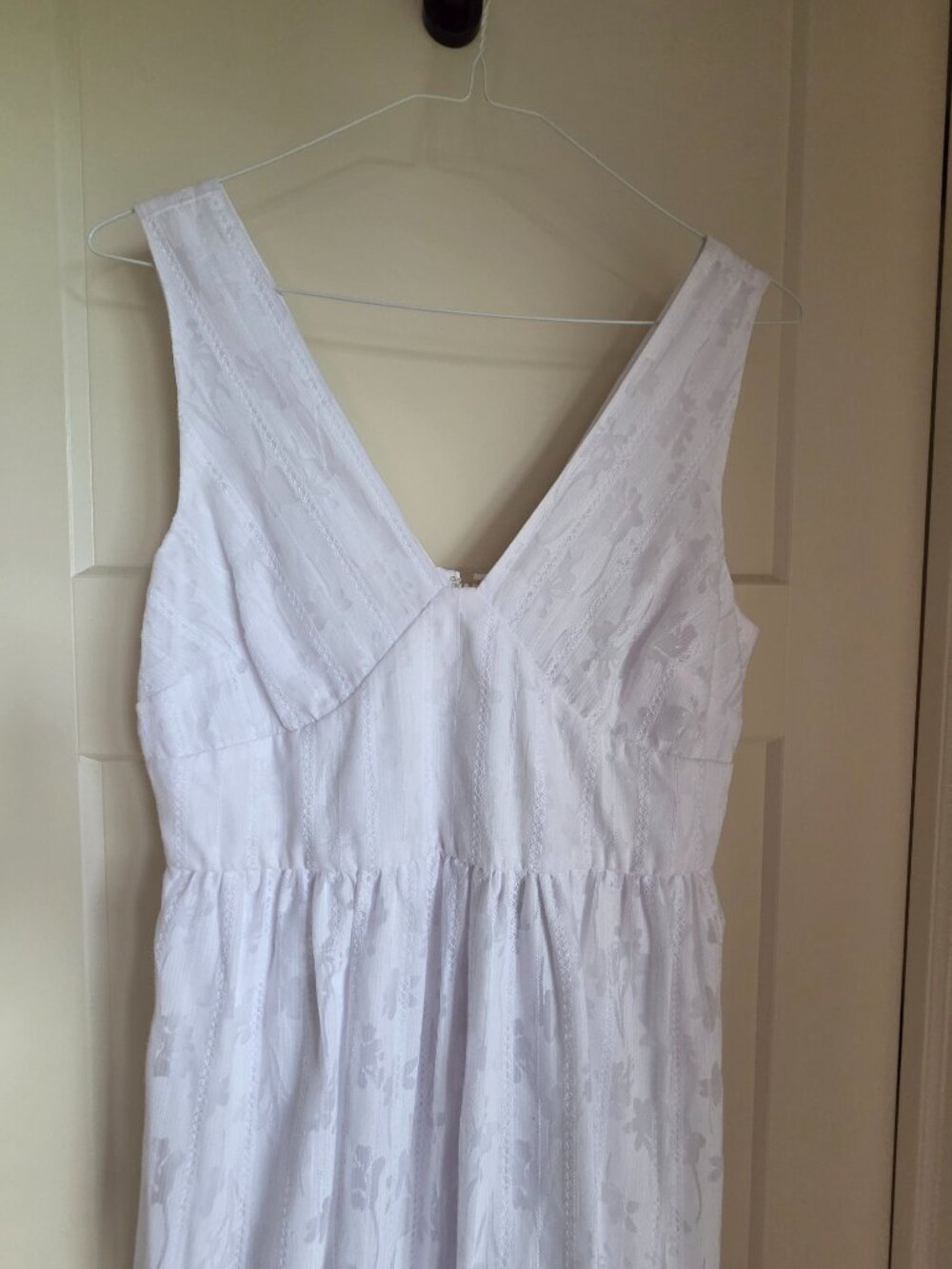 Tommy Hilfiger Deep V Neck Summer Dress Sz 8 White Floral
